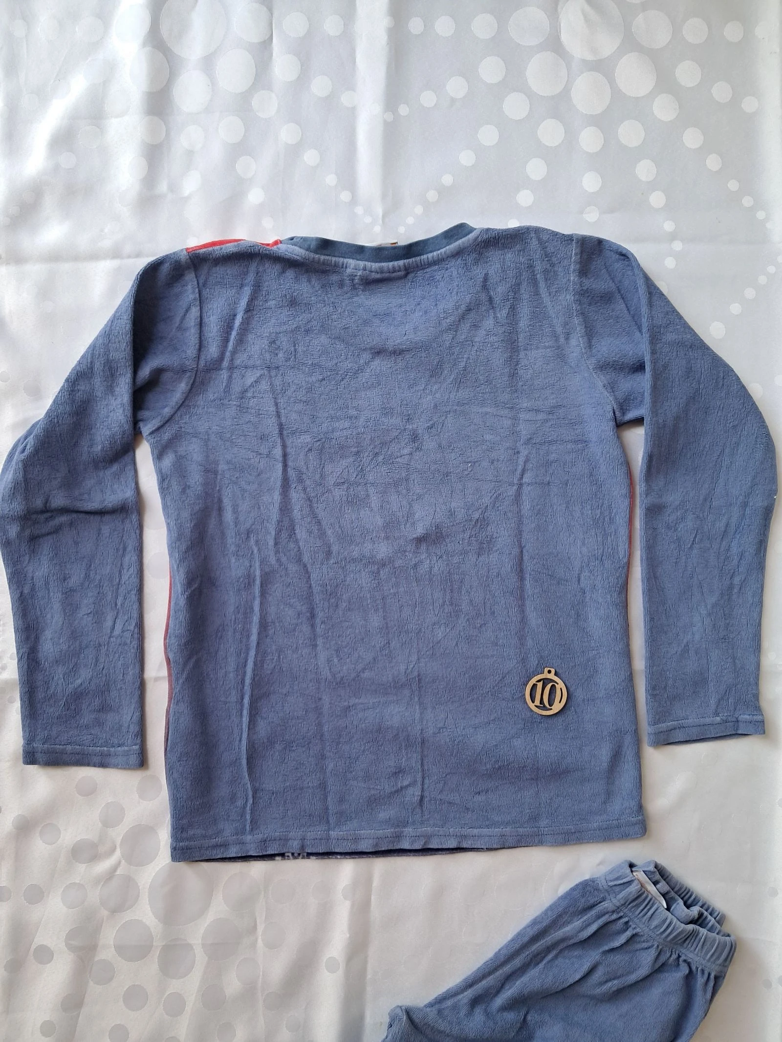Pijama de terciopelo Minions Navidad talla 10 años – photo 4